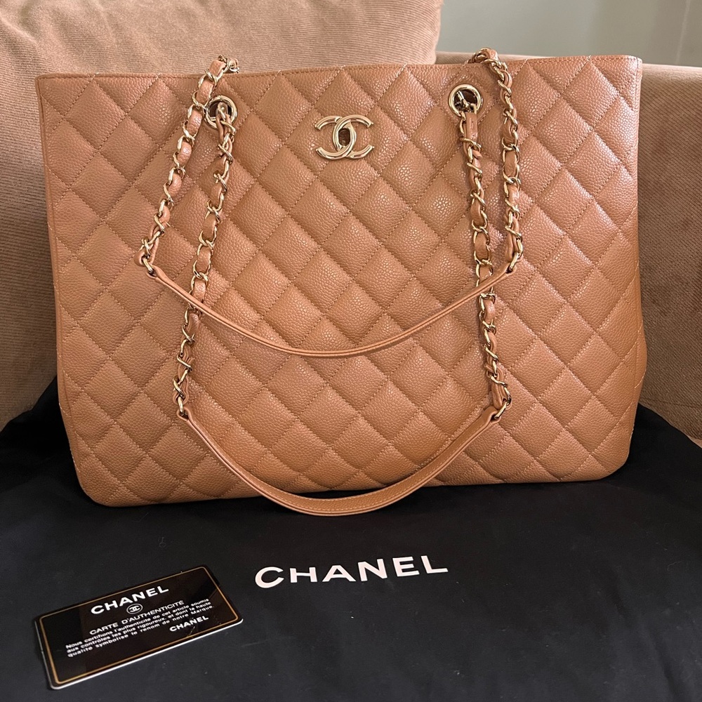 ❌sold ❌Chanel classic caviar shopping tote